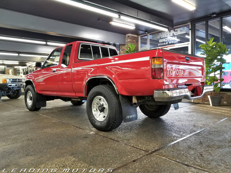 Illustration for article titled At $7,799, Could You Picture Yourself In This Sweet 1993 Toyota Pickup?